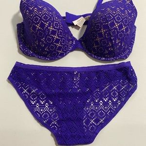 Victoria Secret Bra and Underwear Set 38DD